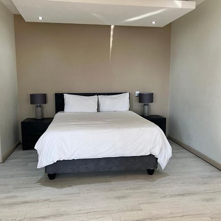 The Franklin Luxury Apartments โจฮันเนสเบิร์ก ภายนอก รูปภาพ